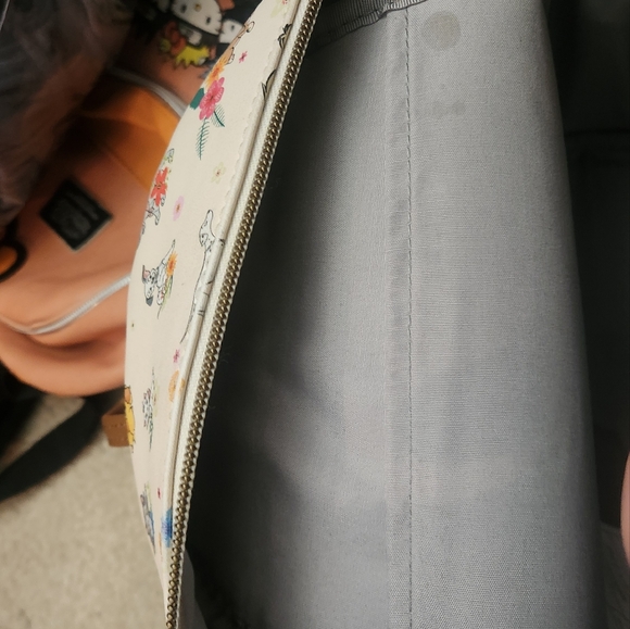 Loungefly Animals of disney backpack - Picture 7 of 7